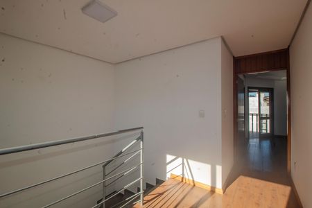 Casa à venda com 208m², 2 quartos e 2 vagas Casa à venda com 208m², 2 quartos e 2 vagasCorredor