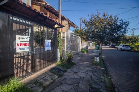 Casa à venda com 208m², 2 quartos e 2 vagas Casa à venda com 208m², 2 quartos e 2 vagasfachada/Placa