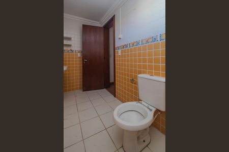 Casa à venda com 208m², 2 quartos e 2 vagas Casa à venda com 208m², 2 quartos e 2 vagasBanheiro da Suíte