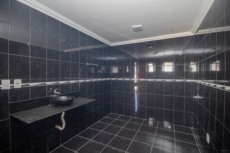 Casa à venda com 208m², 2 quartos e 2 vagas Casa à venda com 208m², 2 quartos e 2 vagasBanheiro da Suíte 2