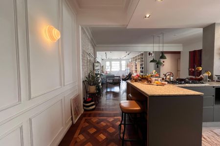 Apartamento para alugar com 200m², 3 quartos e 1 vagaCozinha 
