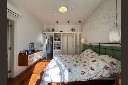 Apartamento para alugar com 200m², 3 quartos e 1 vagaSuite