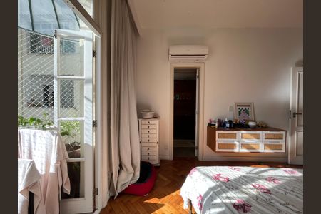 Apartamento para alugar com 200m², 3 quartos e 1 vagaSuite