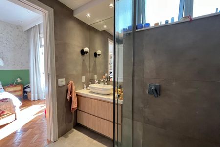Apartamento para alugar com 200m², 3 quartos e 1 vagaSuite