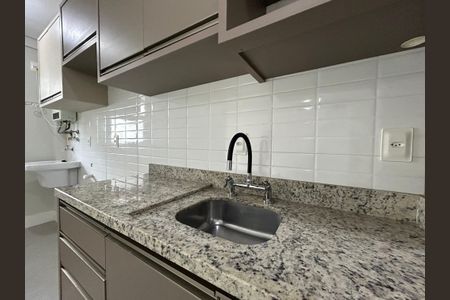 Apartamento para alugar com 63m², 2 quartos e 1 vagaCozinha 