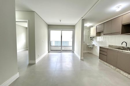 Sala de apartamento para alugar com 2 quartos, 63m² em Ribeirão da Ilha, Florianópolis