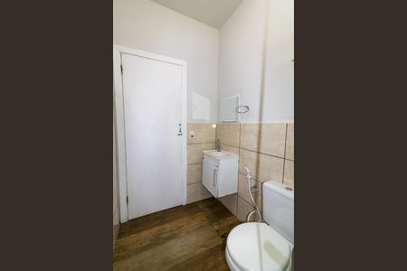 Banheiro de kitnet/studio para alugar com 1 quarto, 30m² em Vila Santa Isabel, Campinas