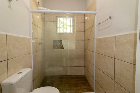 Banheiro de kitnet/studio para alugar com 1 quarto, 30m² em Vila Santa Isabel, Campinas