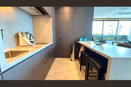 Apartamento à venda com 170m², 2 quartos e 2 vagas
