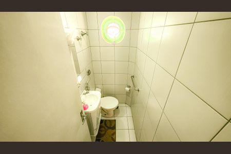 Casa à venda com 127m², 3 quartos e 2 vagasLavabo