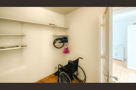 Casa à venda com 127m², 3 quartos e 2 vagasQuarto de Serviço