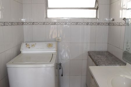 Apartamento para alugar com 120m², 2 quartos e sem vagaBanheiro