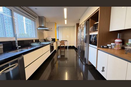 Apartamento à venda com 350m², 3 quartos e 5 vagas