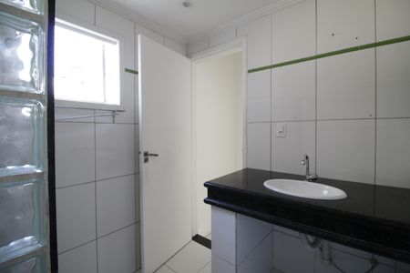 Casa de condomínio para alugar com 60m², 1 quarto e 2 vagasBanheiro da Suíte 1