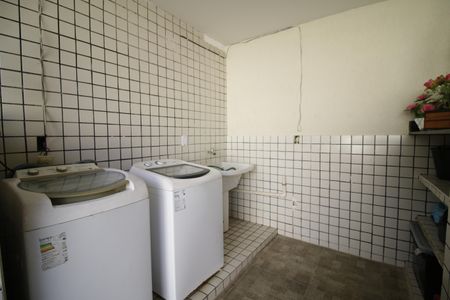 Casa de condomínio para alugar com 60m², 1 quarto e 2 vagasLavanderia