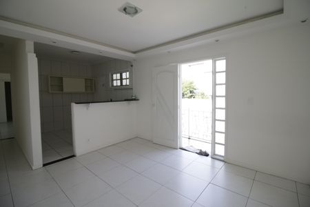 Sala de casa de condomínio para alugar com 1 quarto, 60m² em Curicica, Rio de Janeiro