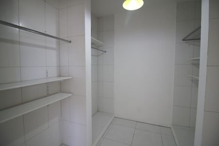 Casa de condomínio para alugar com 60m², 1 quarto e 2 vagasCloset da suíte 1