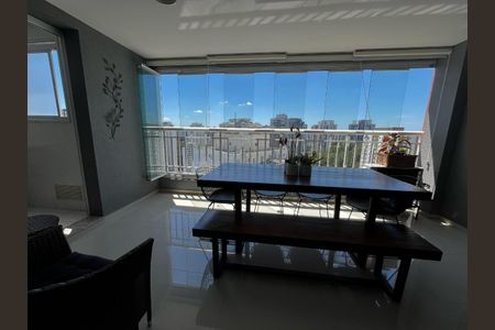 Apartamento à venda com 97m², 2 quartos e 2 vagasFoto 01