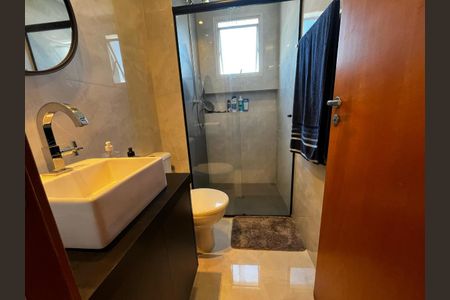 Apartamento à venda com 97m², 2 quartos e 2 vagasFoto 01