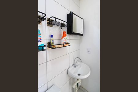 Apartamento para alugar com 45m², 2 quartos e sem vagaBanheiro 
