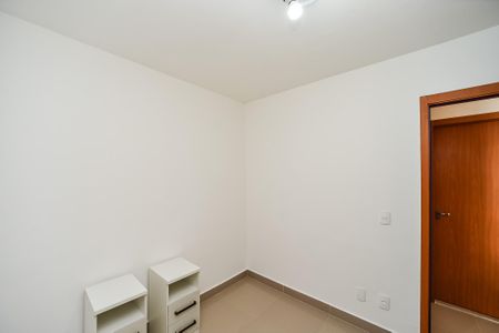 Quarto 1 de apartamento para alugar com 2 quartos, 44m² em Costa E Silva, Porto Alegre