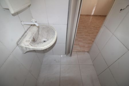 Casa para alugar com 65m², 1 quarto e sem vagaBanheiro