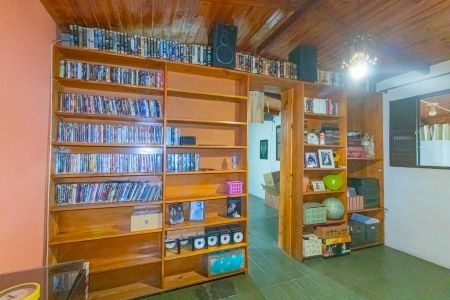 Casa à venda com 250m², 6 quartos e 4 vagas2° Piso/Sala