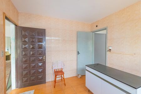 Casa à venda com 250m², 6 quartos e 4 vagasCozinha