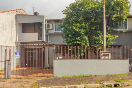 Casa à venda com 250m², 6 quartos e 4 vagasFachada/placa
