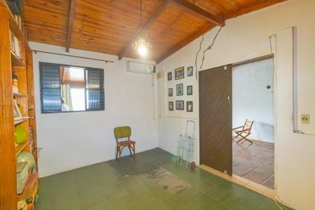 Casa à venda com 250m², 6 quartos e 4 vagas2° Piso/Sala
