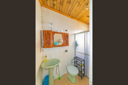 Casa à venda com 250m², 6 quartos e 4 vagas2° Piso/Banheiro