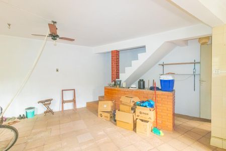 Casa à venda com 250m², 6 quartos e 4 vagasVaranda gourmet