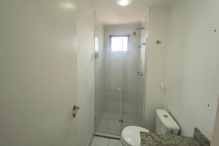 Apartamento à venda com 100m², 3 quartos e 2 vagas Apartamento à venda com 100m², 3 quartos e 2 vagasBanheiro