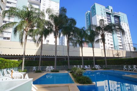 Apartamento à venda com 75m², 2 quartos e 2 vagasÁrea comum - Piscina