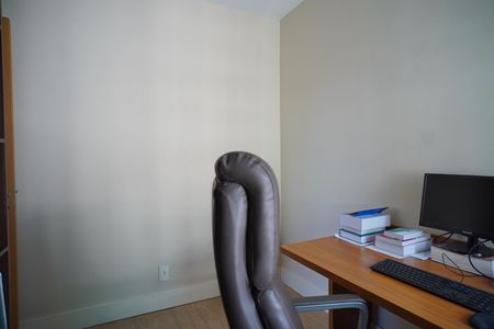 Apartamento à venda com 75m², 2 quartos e 2 vagasQuarto 2