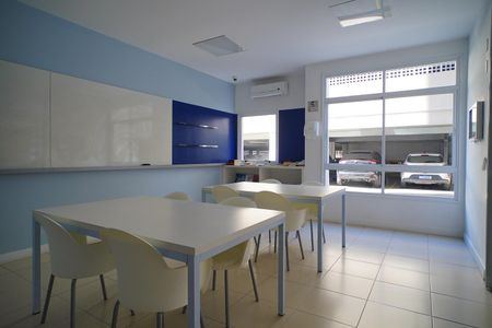 Apartamento à venda com 75m², 2 quartos e 2 vagasSala de estudos 