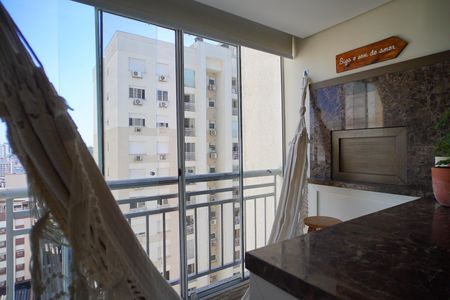 Apartamento à venda com 75m², 2 quartos e 2 vagasVaranda 