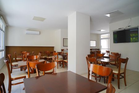 Apartamento à venda com 75m², 2 quartos e 2 vagasÁrea comum - Salão de festas