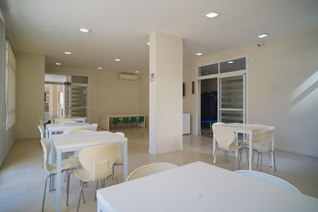 Apartamento à venda com 75m², 2 quartos e 2 vagasÁrea comum - Salão de festas