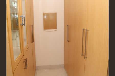 Apartamento para alugar com 118m², 1 quarto e 1 vagaCloset da suíte