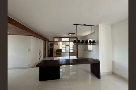 Apartamento para alugar com 118m², 2 quartos e 1 vagaSala