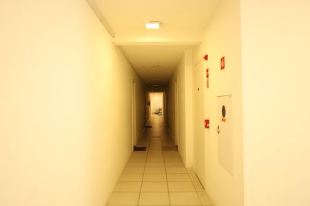 Apartamento à venda com 42m², 2 quartos e sem vagaÁrea comum - Saguão do andar
