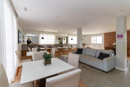 Apartamento à venda com 42m², 2 quartos e sem vagaÁrea comum - Salão de festas