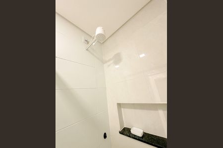 Apartamento para alugar com 64m², 2 quartos e sem vagaBanheiro