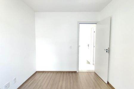 Apartamento à venda com 112m², 2 quartos e 2 vagas Apartamento à venda com 112m², 2 quartos e 2 vagasSuite