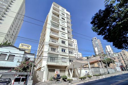 Apartamento para alugar com 117m², 2 quartos e 1 vaga Apartamento para alugar com 117m², 2 quartos e 1 vagaFachada - Plaquinha