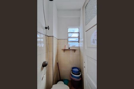 Apartamento para alugar com 117m², 2 quartos e 1 vaga Apartamento para alugar com 117m², 2 quartos e 1 vagaBanheiro de serviço