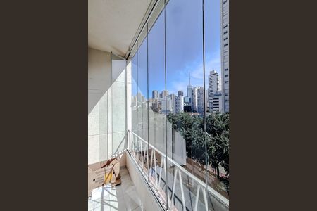 Apartamento para alugar com 117m², 2 quartos e 1 vaga Apartamento para alugar com 117m², 2 quartos e 1 vagaVaranda do Quarto 2