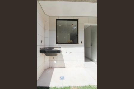Área de Serviço de casa à venda com 2 quartos, 78m² em Copacabana, Belo Horizonte