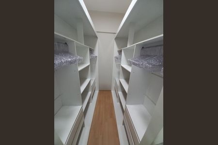 Apartamento para alugar com 65m², 1 quarto e 1 vaga Apartamento para alugar com 65m², 1 quarto e 1 vagaCloset